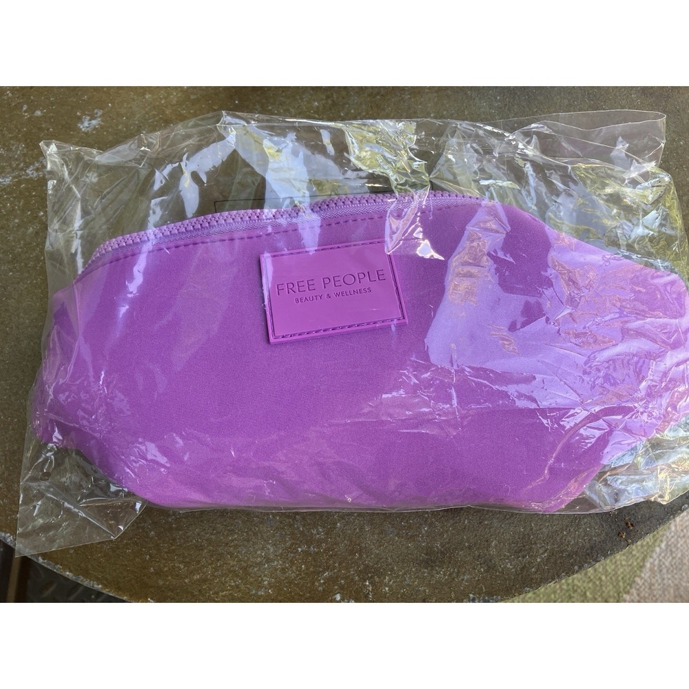 Free People Summer Beauty Sampler Bag Gift Skin Hair Fragrance Sealed May 2026